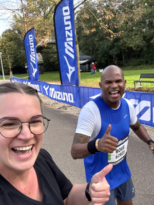 Een bekende Aalsmeerse met een bekende Nederlander