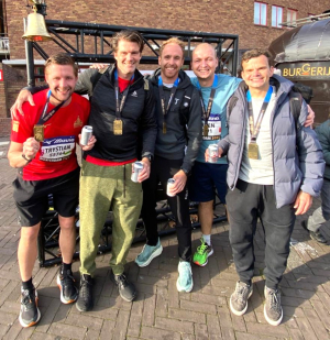 In het Steven van Dam met Aalsmeerse vrienden