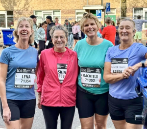 Vanaf links Lena, Joke, Machteld en Ella