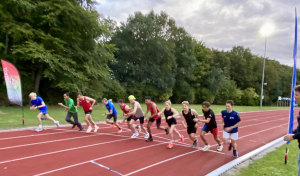 De start van de 1e heat