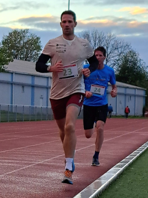 Paul voor Ren&eacute; de Jong