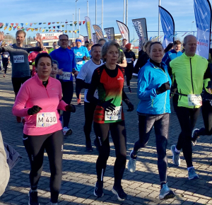 De start van Carolien en Suzan