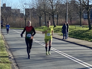 Johan op weg naar de laatste bocht