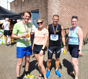 Mathijs en vrienden met medailles