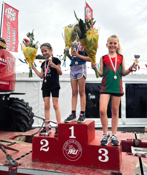 Evi op het podium